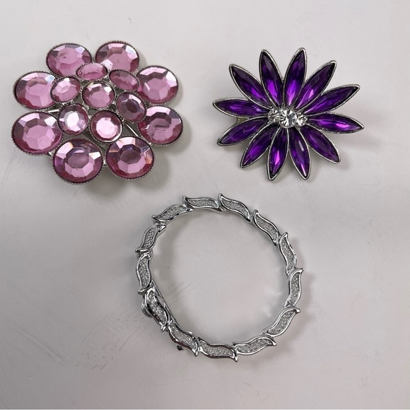 Pink Purple Silver Brooches set of 3 in  Bundle - Picture 9 of 11